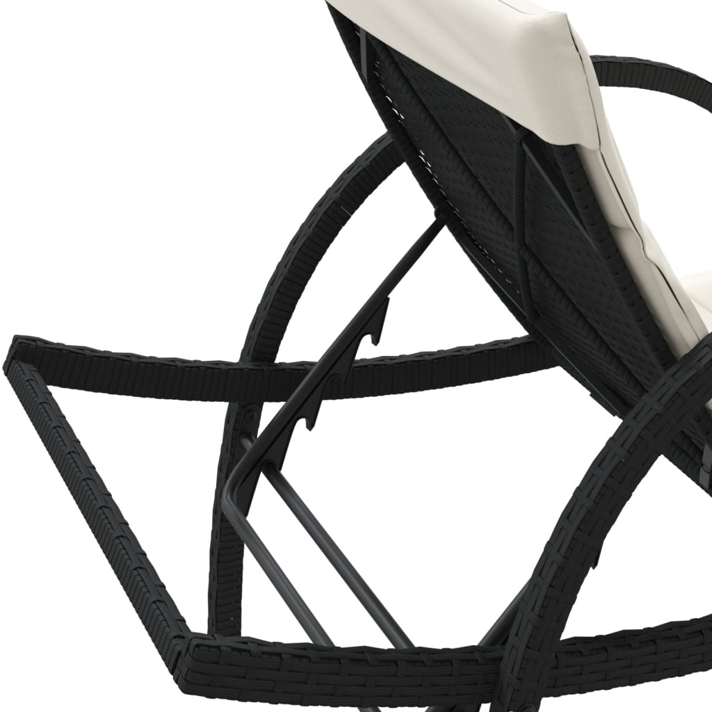 Chaise longue avec coussin noir en résine tressée